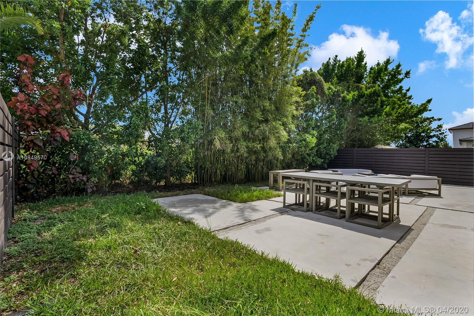 CRESTVIEW WEST - Residential
