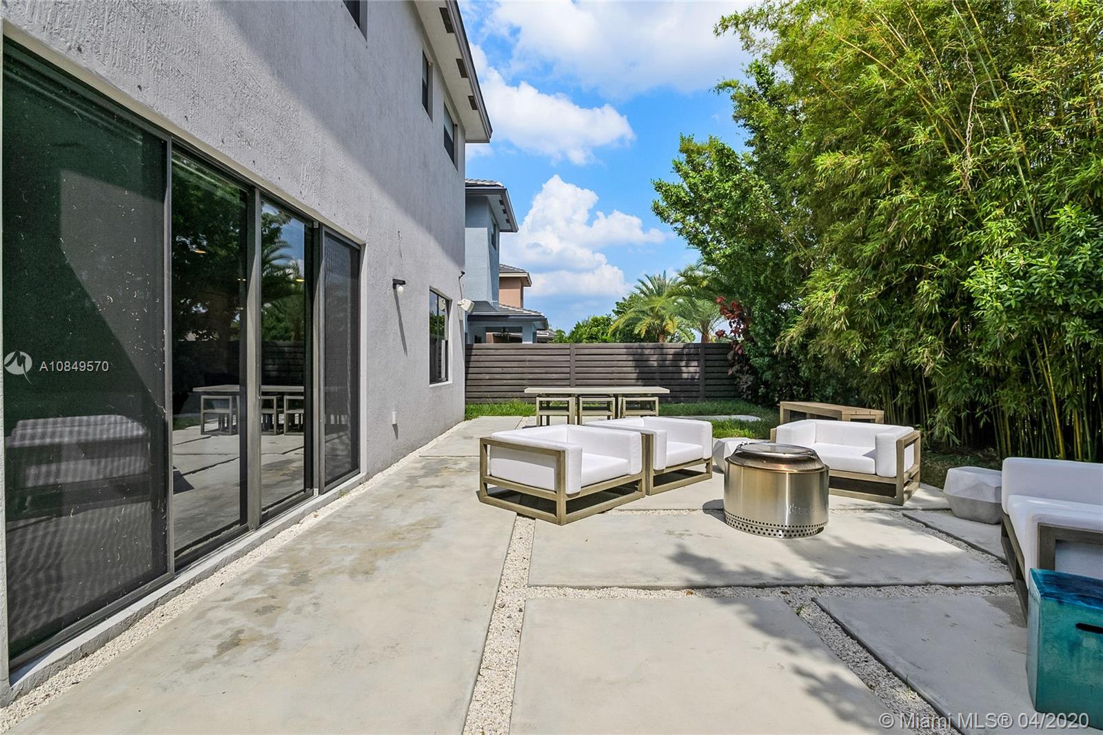 CRESTVIEW WEST - Residential