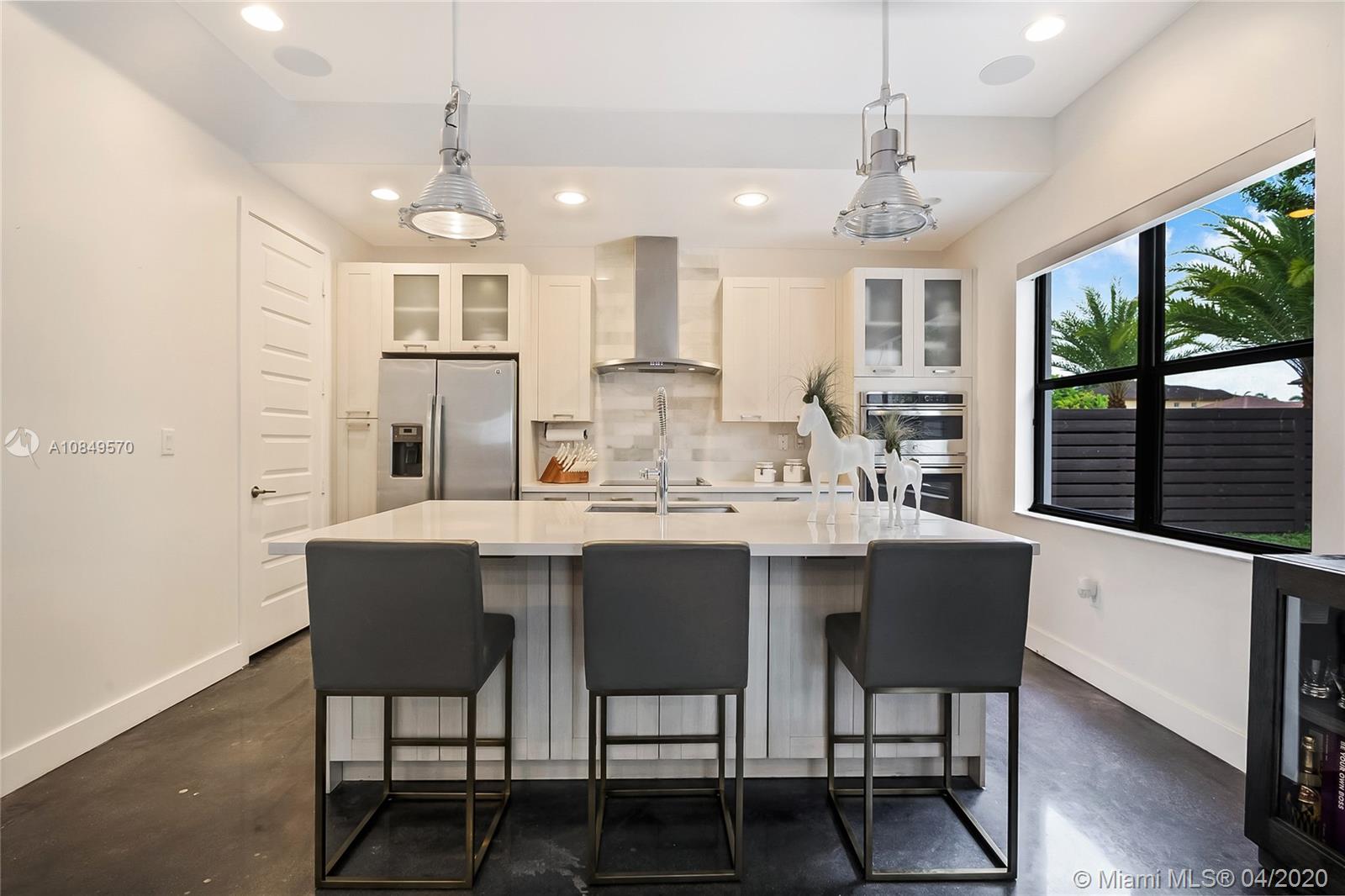 CRESTVIEW WEST - Residential