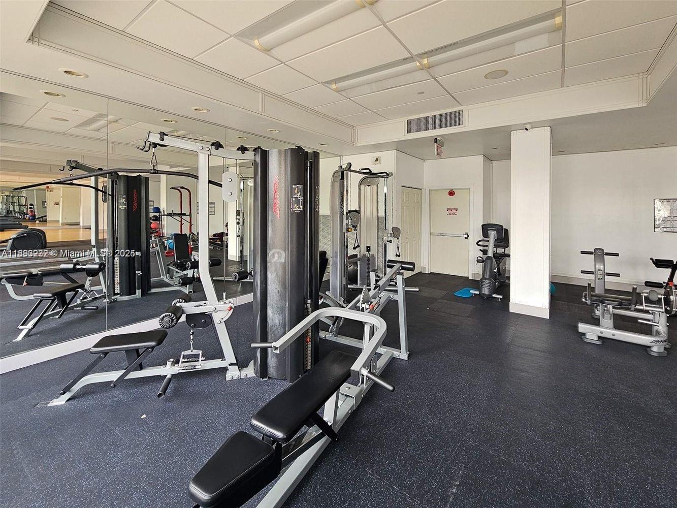 ADMIRALS PORT CONDO WEST - Residential