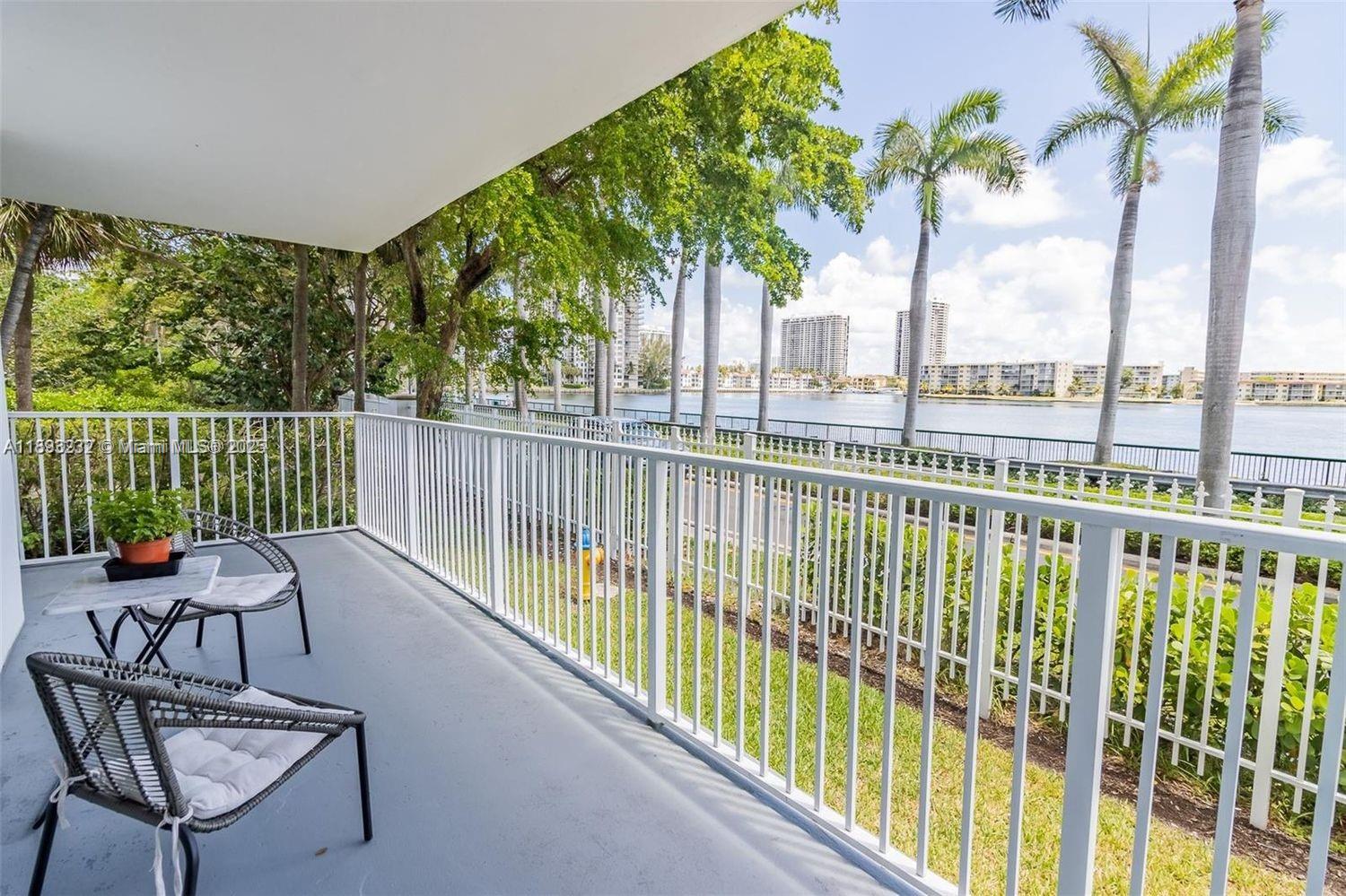ADMIRALS PORT CONDO WEST - Residential