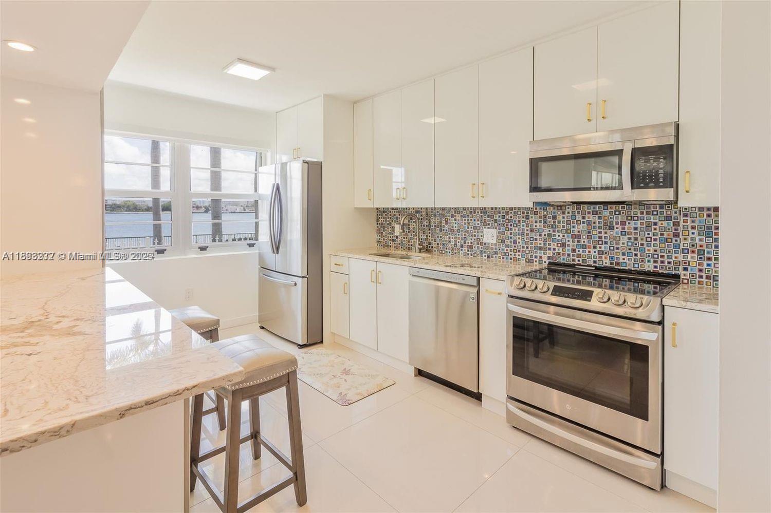 View photos, virtual tours, details... 2801 NE 183rd St 116W