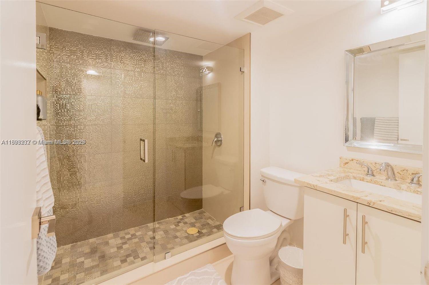 ADMIRALS PORT CONDO WEST - Residential