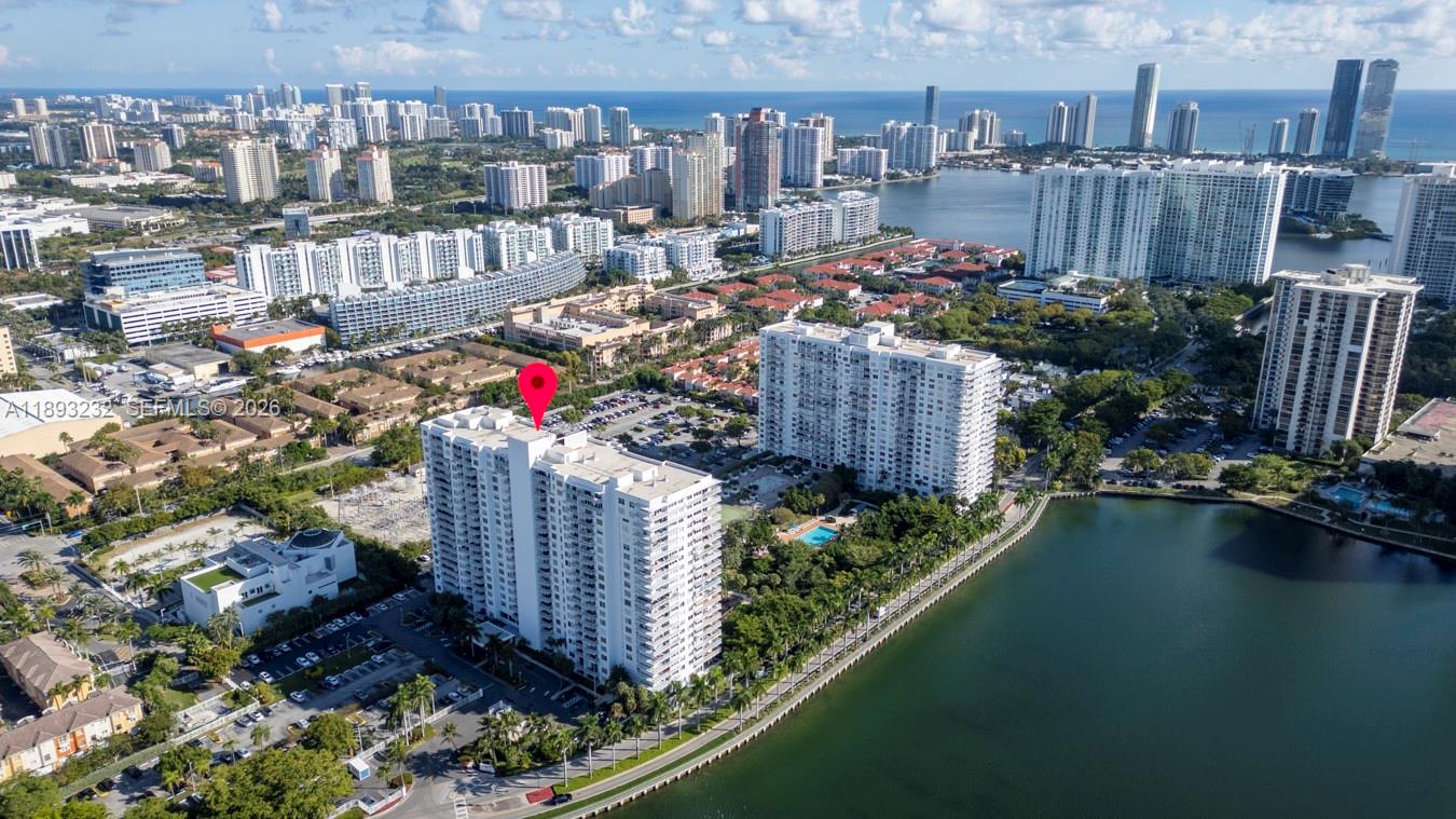 ADMIRALS PORT CONDO WEST - Residential