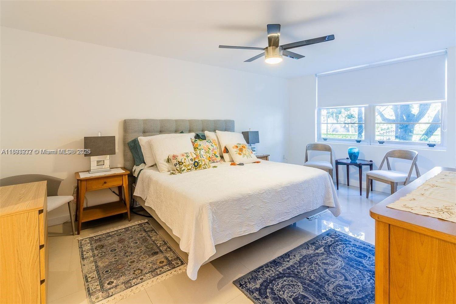 ADMIRALS PORT CONDO WEST - Residential