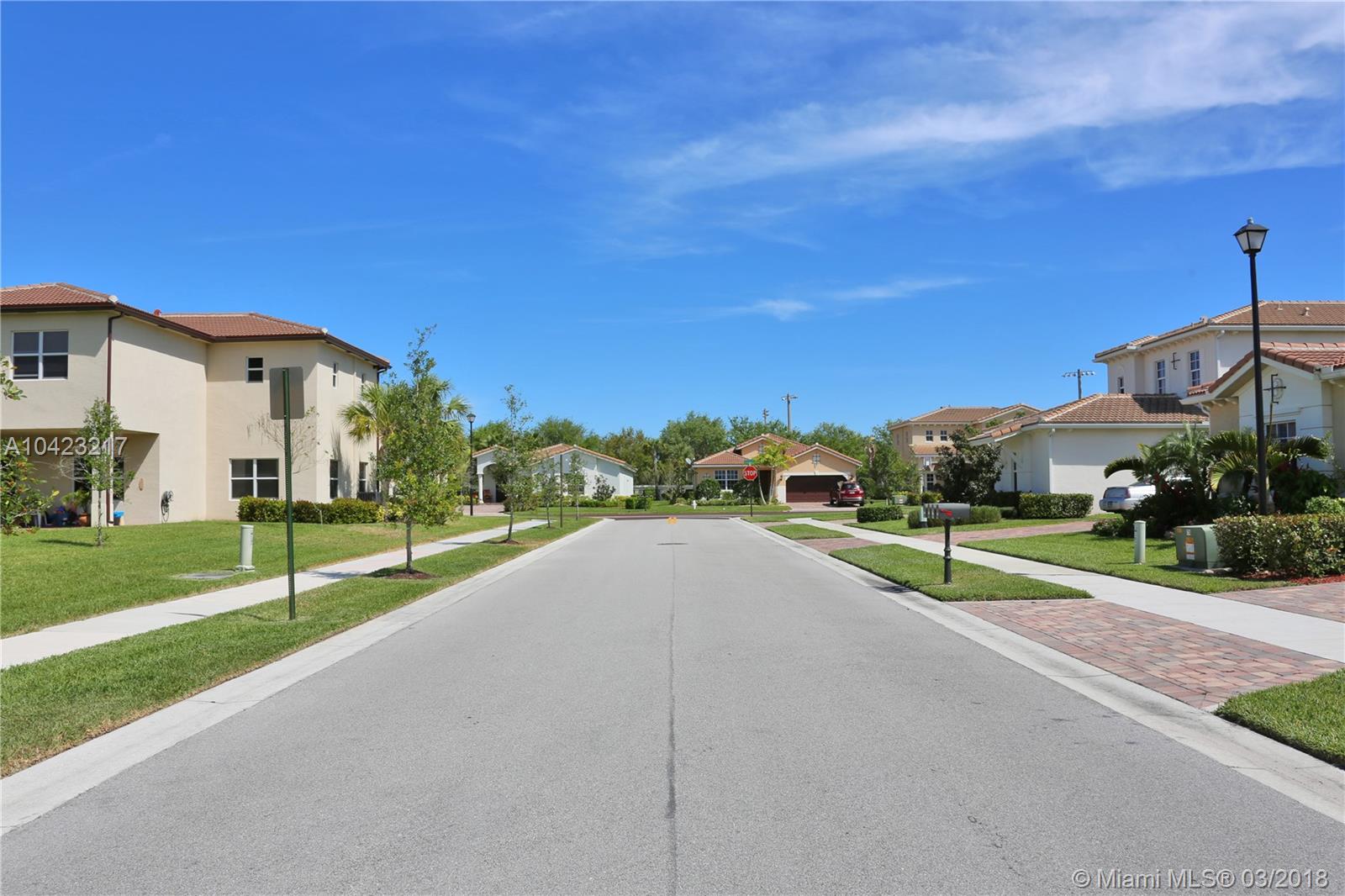 LOXAHATCHEE RESERVE NORTH - Residential