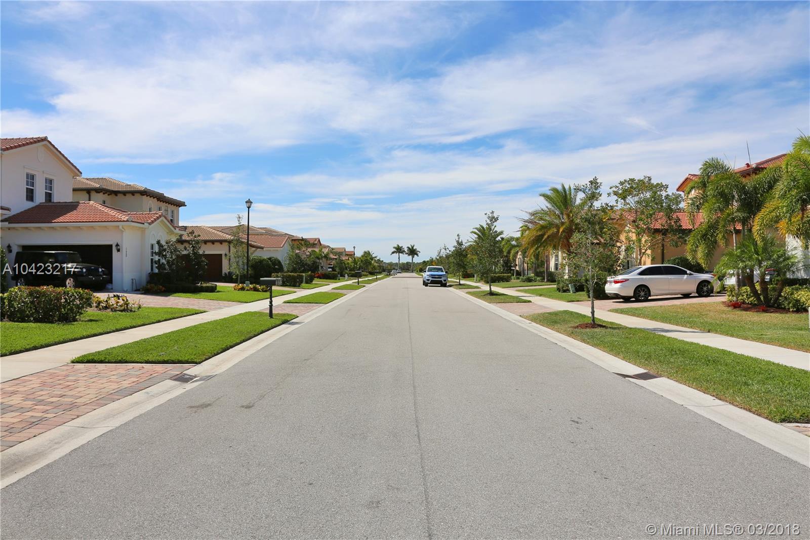 LOXAHATCHEE RESERVE NORTH - Residential