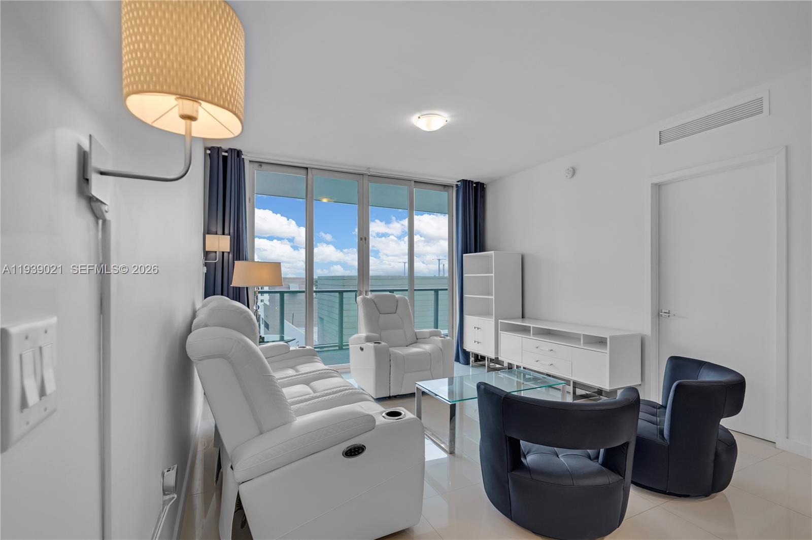 GRAND BAY COMMONS SOUTH - Residential