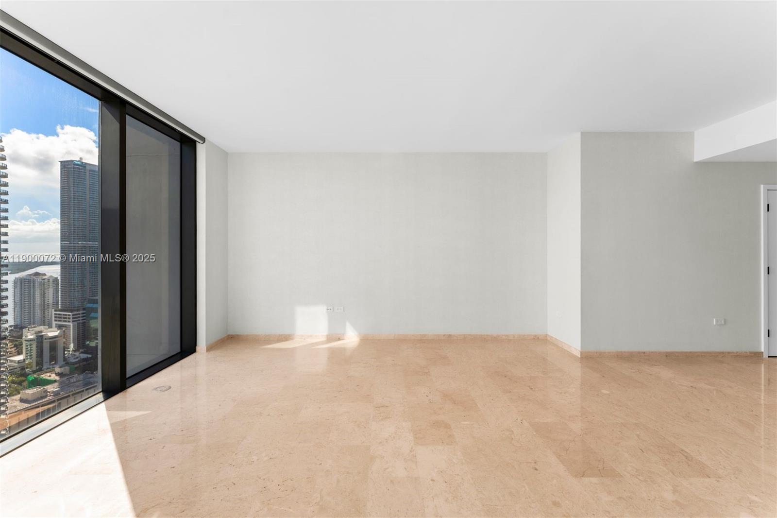 RISE CONDO - Residential