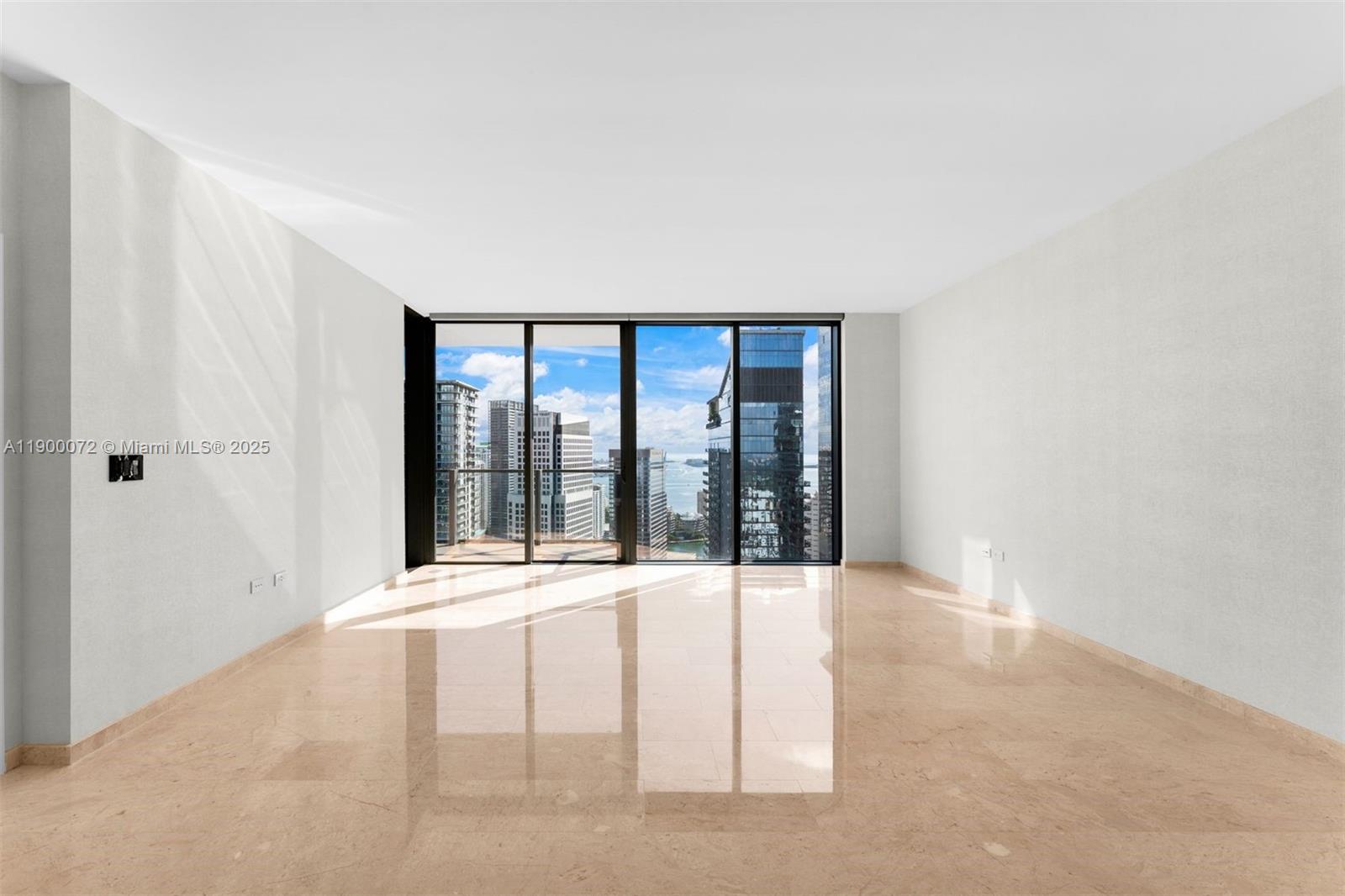 RISE CONDO - Residential
