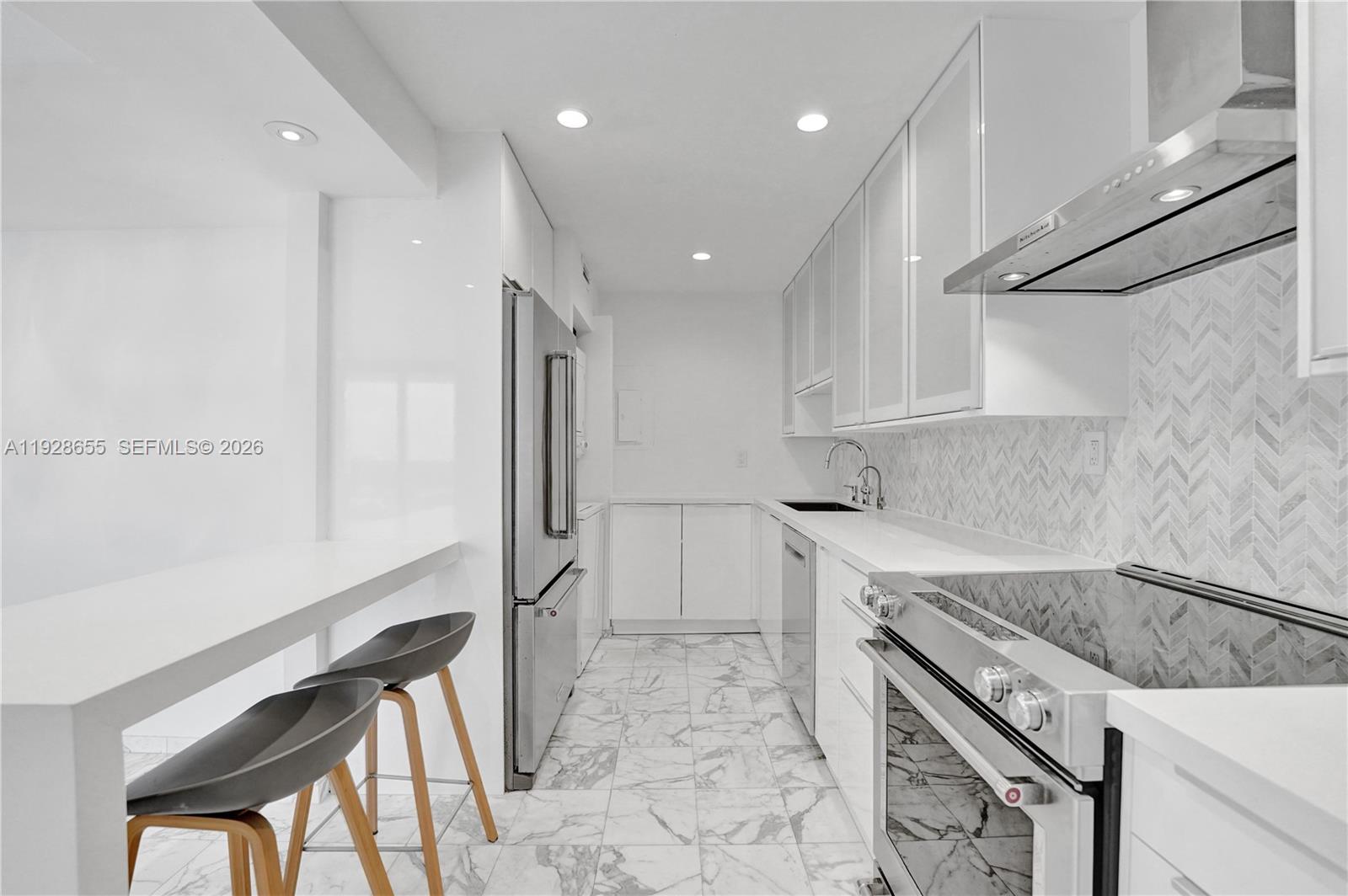 TURNBERRY ISLE CONDO - Residential