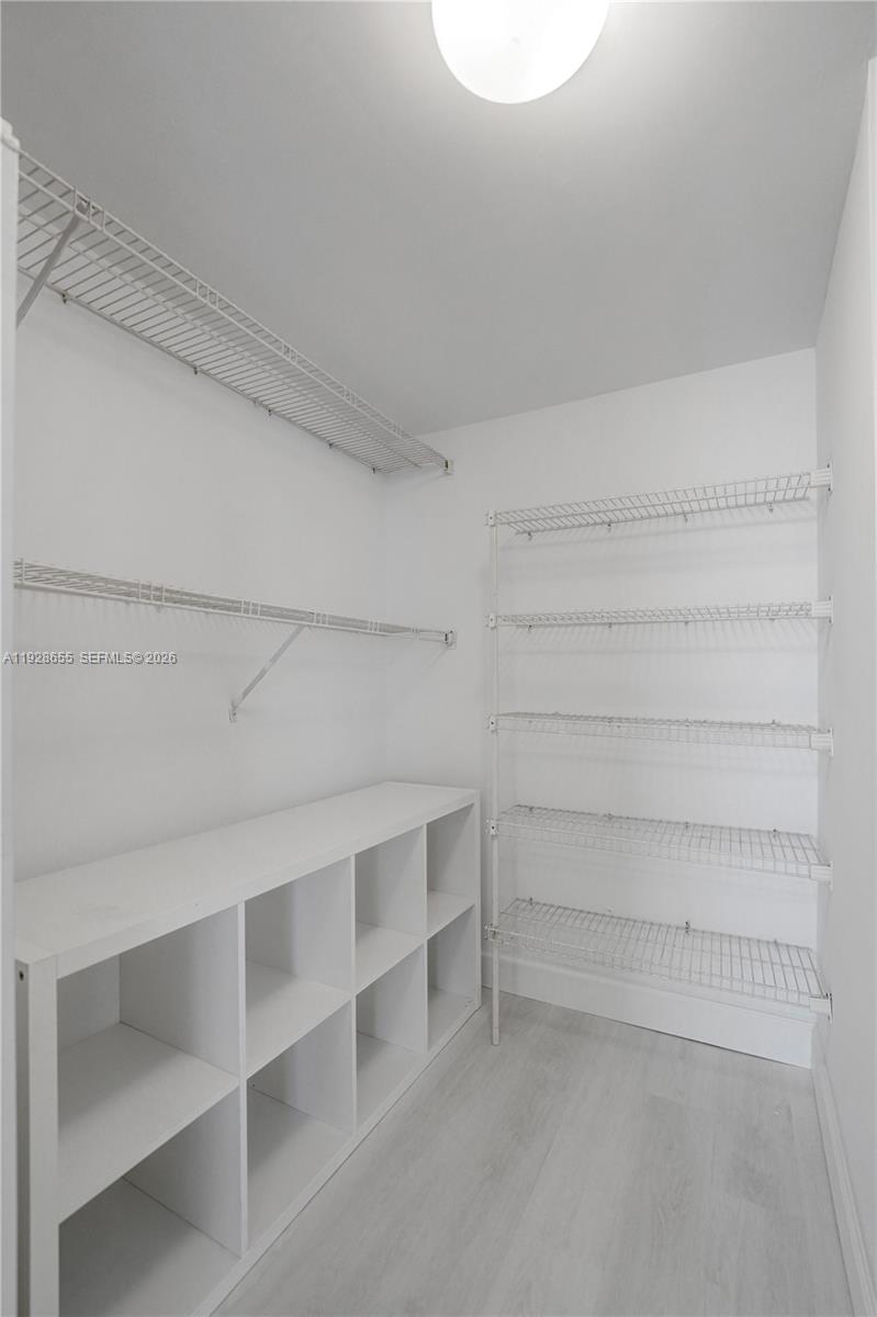 TURNBERRY ISLE CONDO - Residential