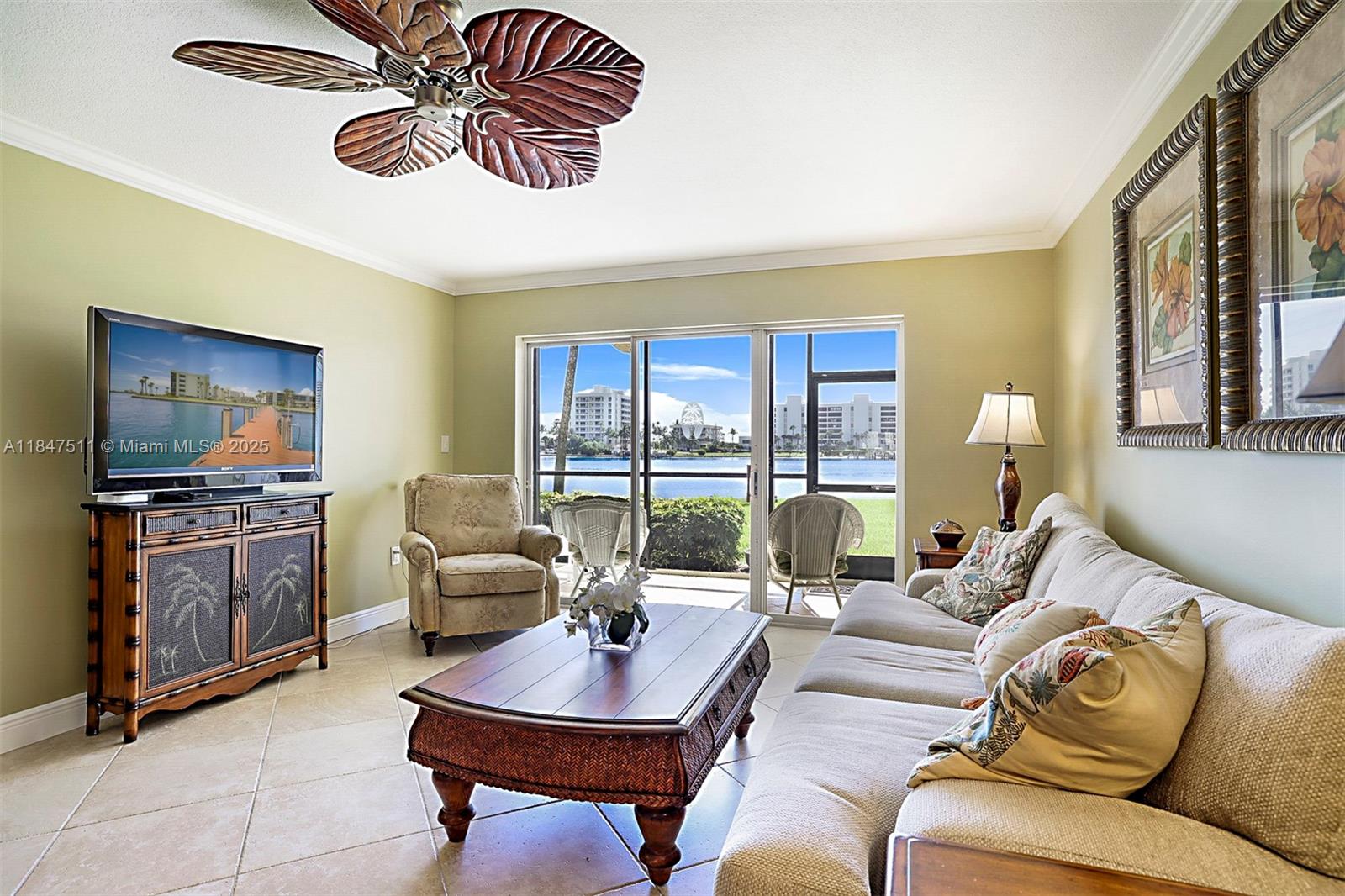 100 Intracoastal Pl 102, Jupiter, FL, 33469/$575,000 4 100 Intracoastal Pl 102