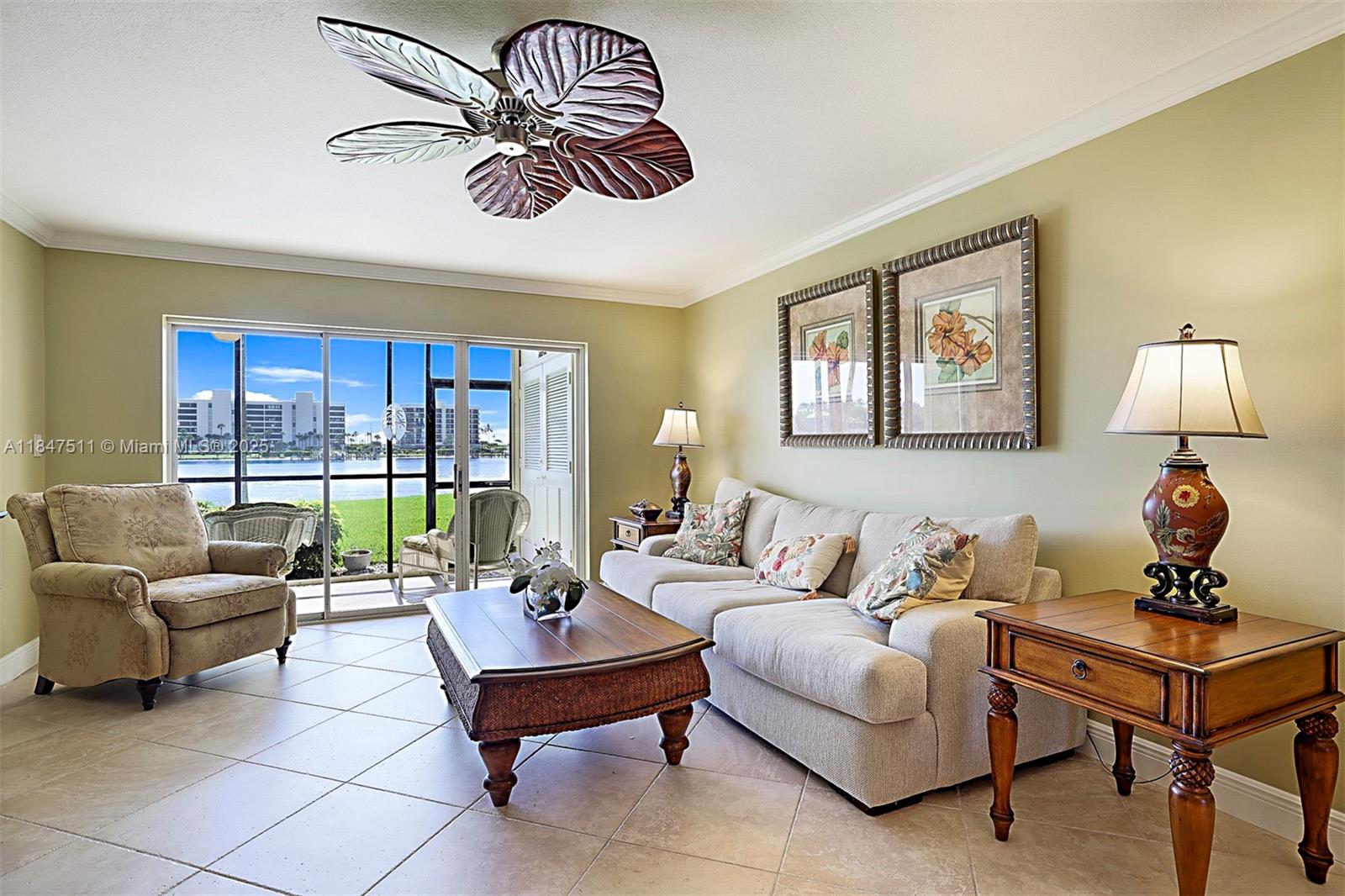 100 Intracoastal Pl 102, Jupiter, FL, 33469/$575,000 3 100 Intracoastal Pl 102