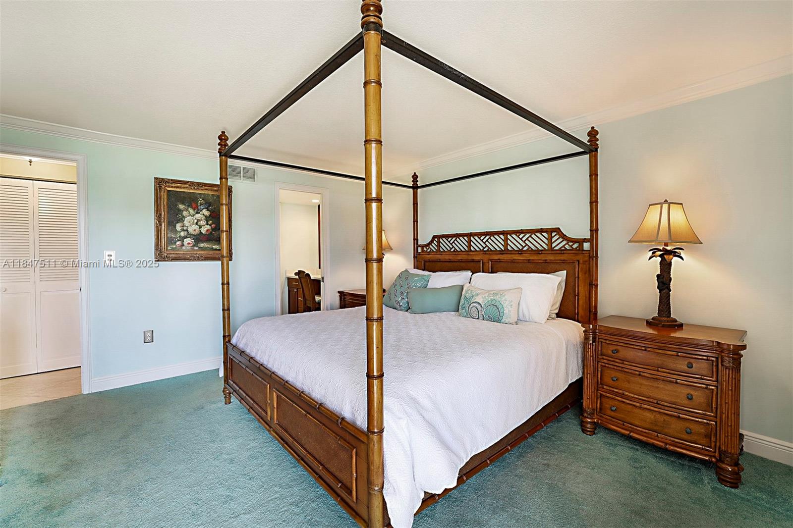 BROADVIEW CONDO - Residential