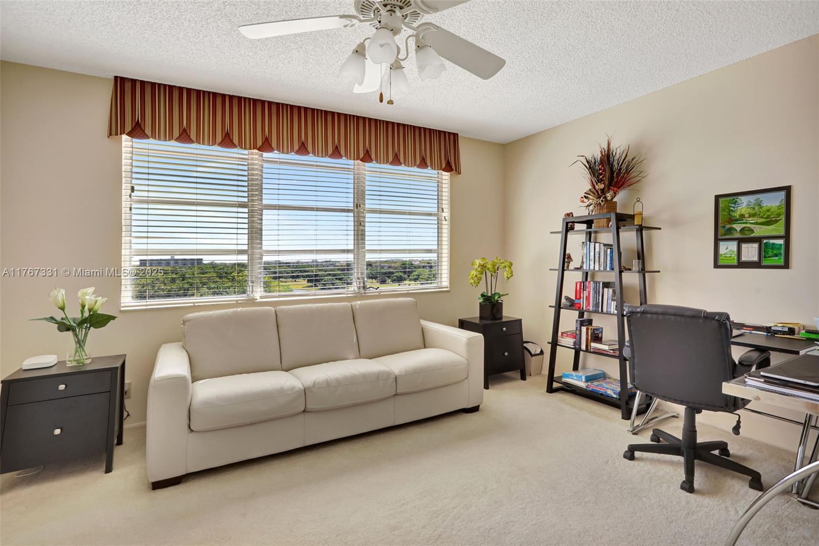 NO 112 PALM-AIRE COUNTRY - Residential