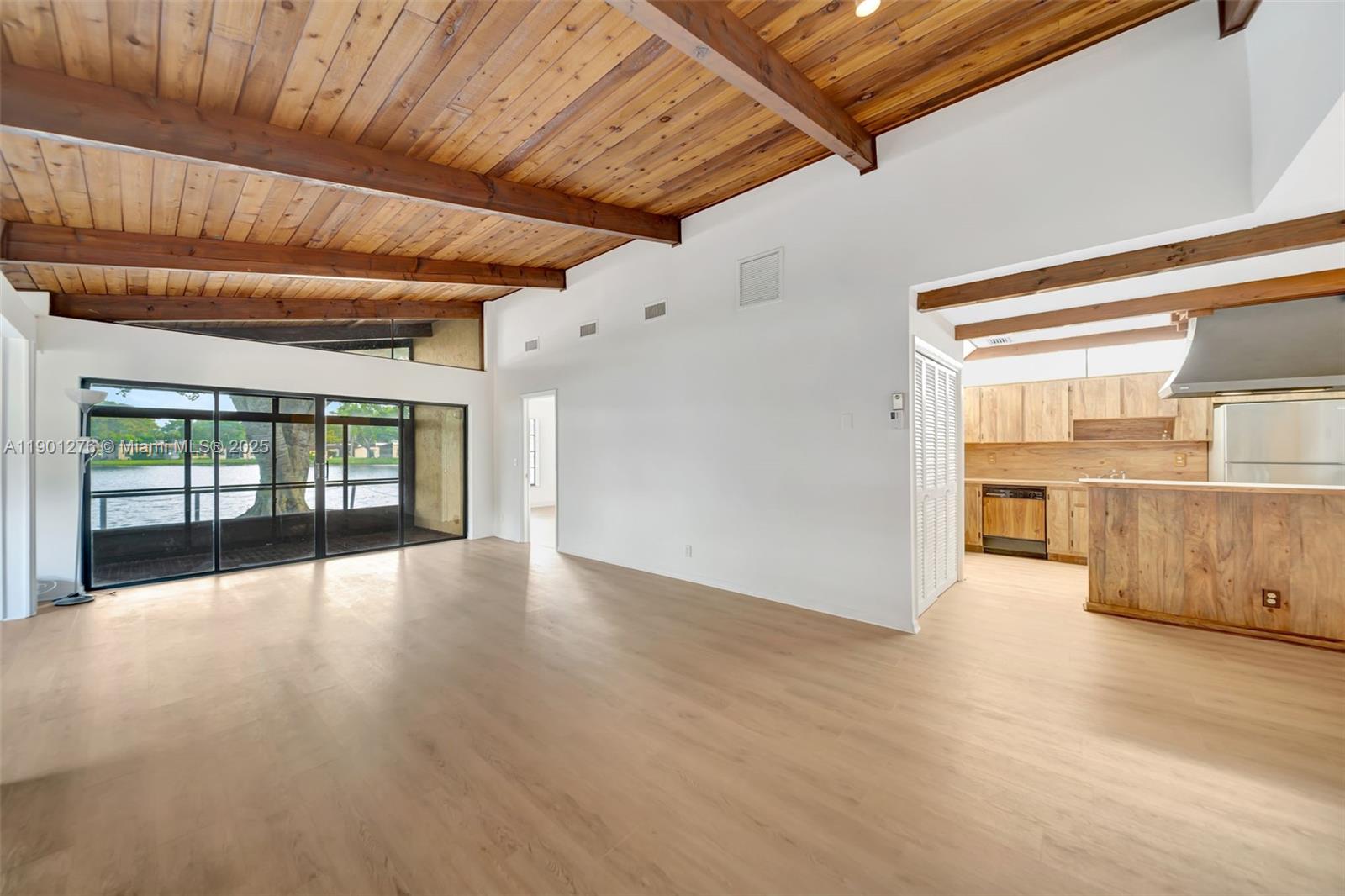 VILLAS AT CARRIAGE HILLS - Residential