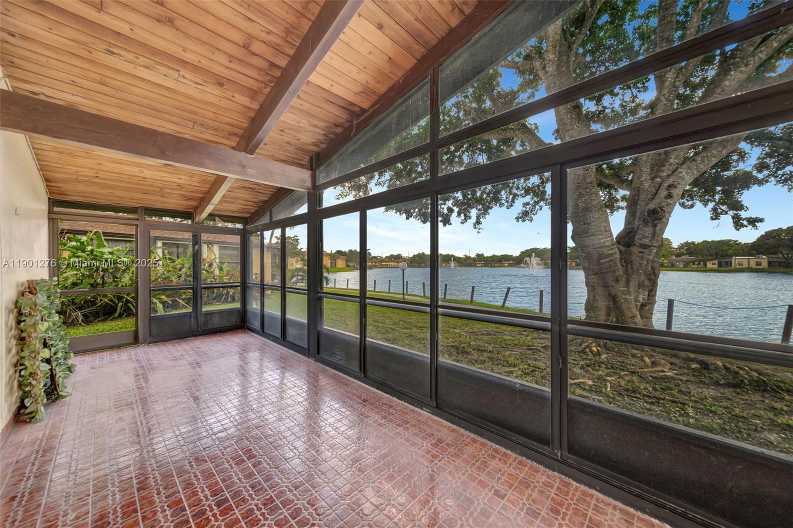 VILLAS AT CARRIAGE HILLS - Residential