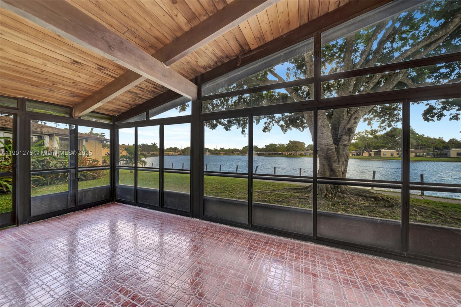 VILLAS AT CARRIAGE HILLS - Residential