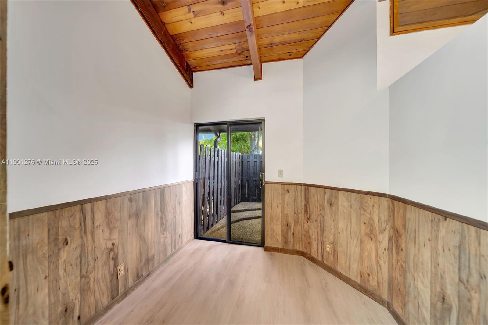 VILLAS AT CARRIAGE HILLS - Residential