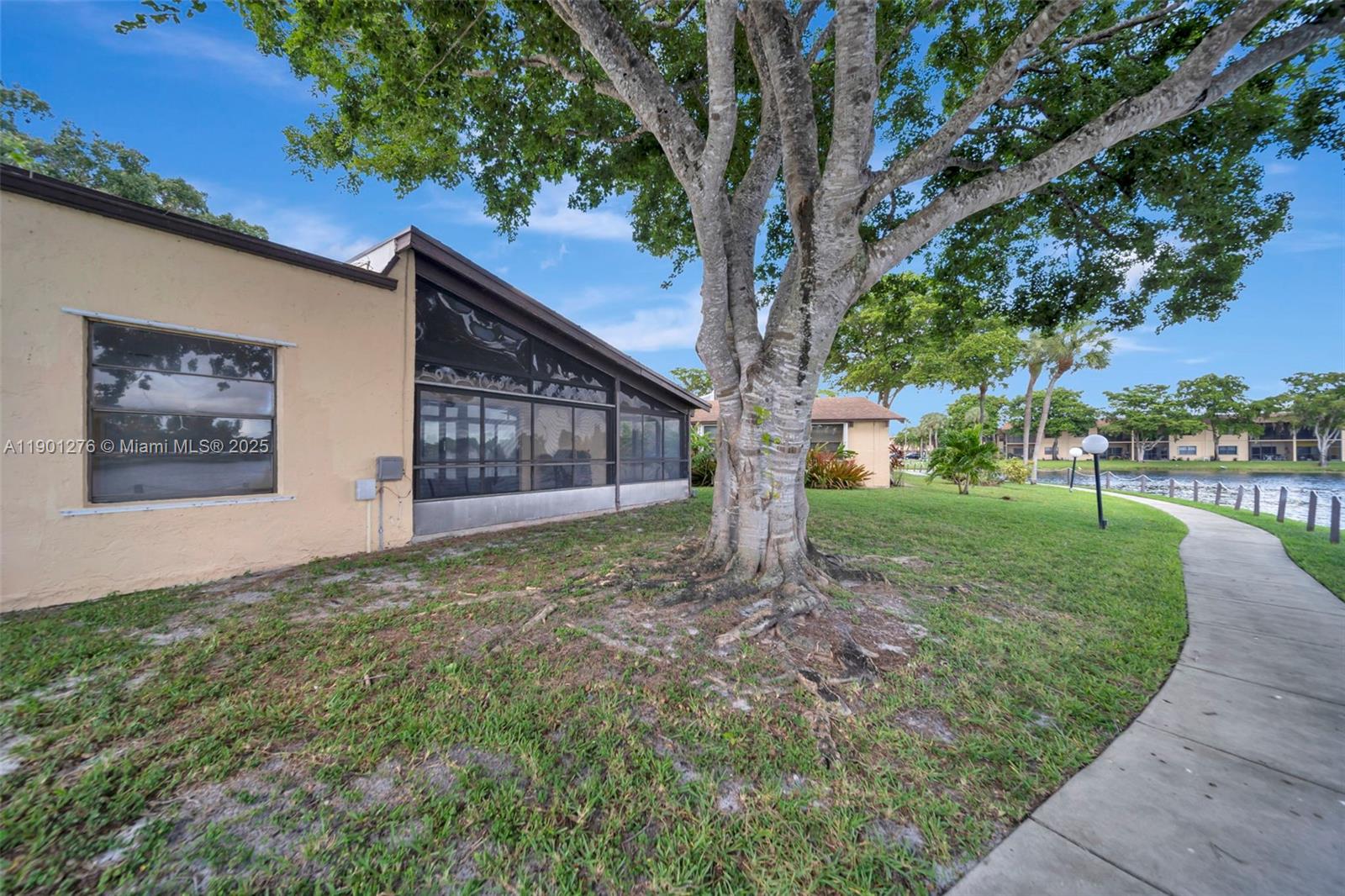 VILLAS AT CARRIAGE HILLS - Residential