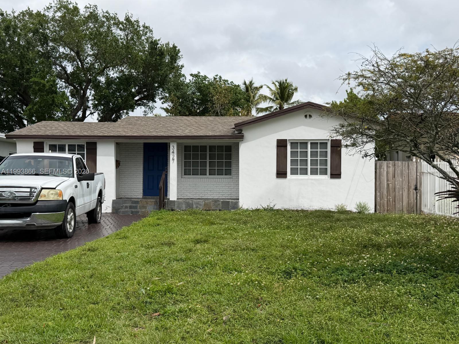 CORAL VILLAS - Residential