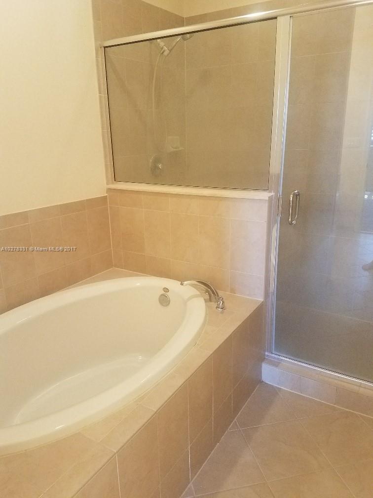 BAYWINDS OF FLORES - Residential Lease