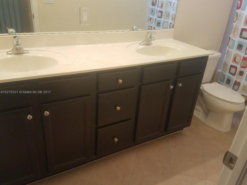 BAYWINDS OF FLORES - Residential Lease