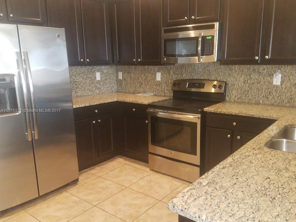 BAYWINDS OF FLORES - Residential Lease