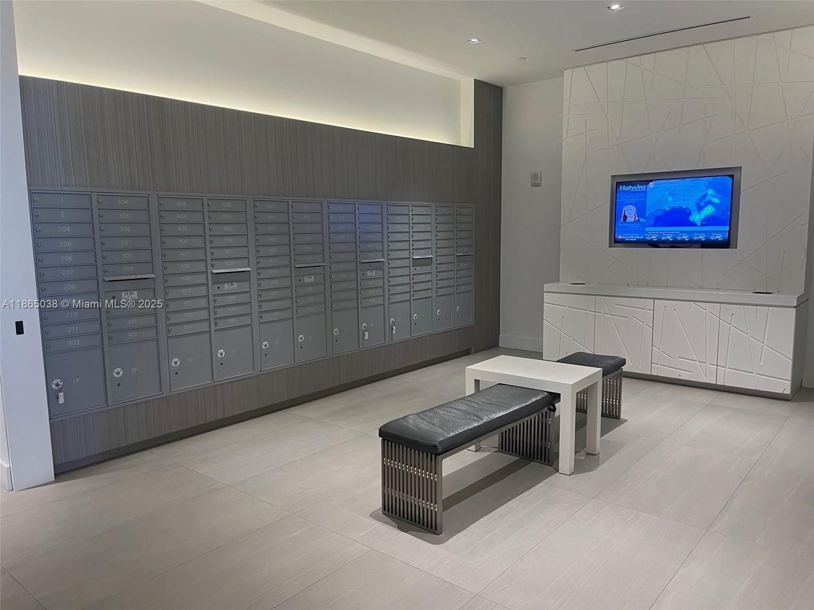 MARINA PALMS RESIDENCES - Residential Lease