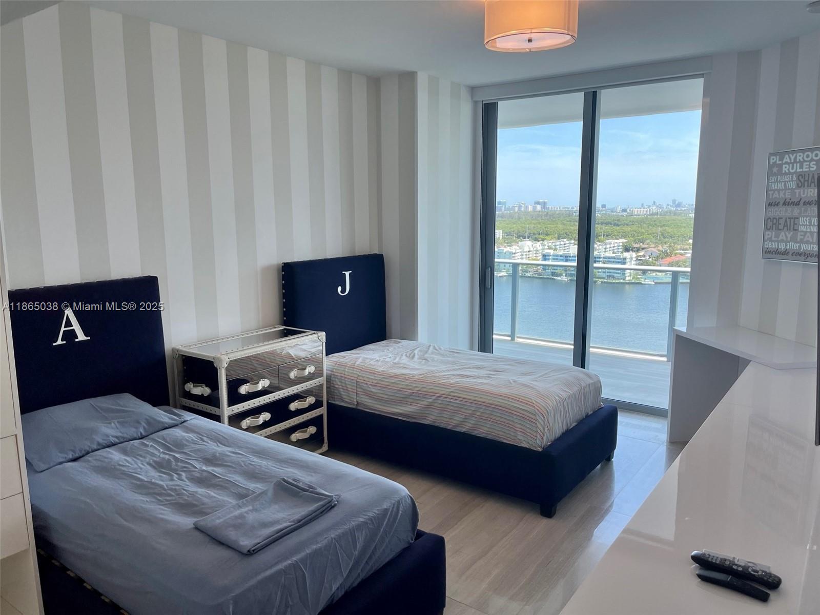 MARINA PALMS RESIDENCES - Residential Lease