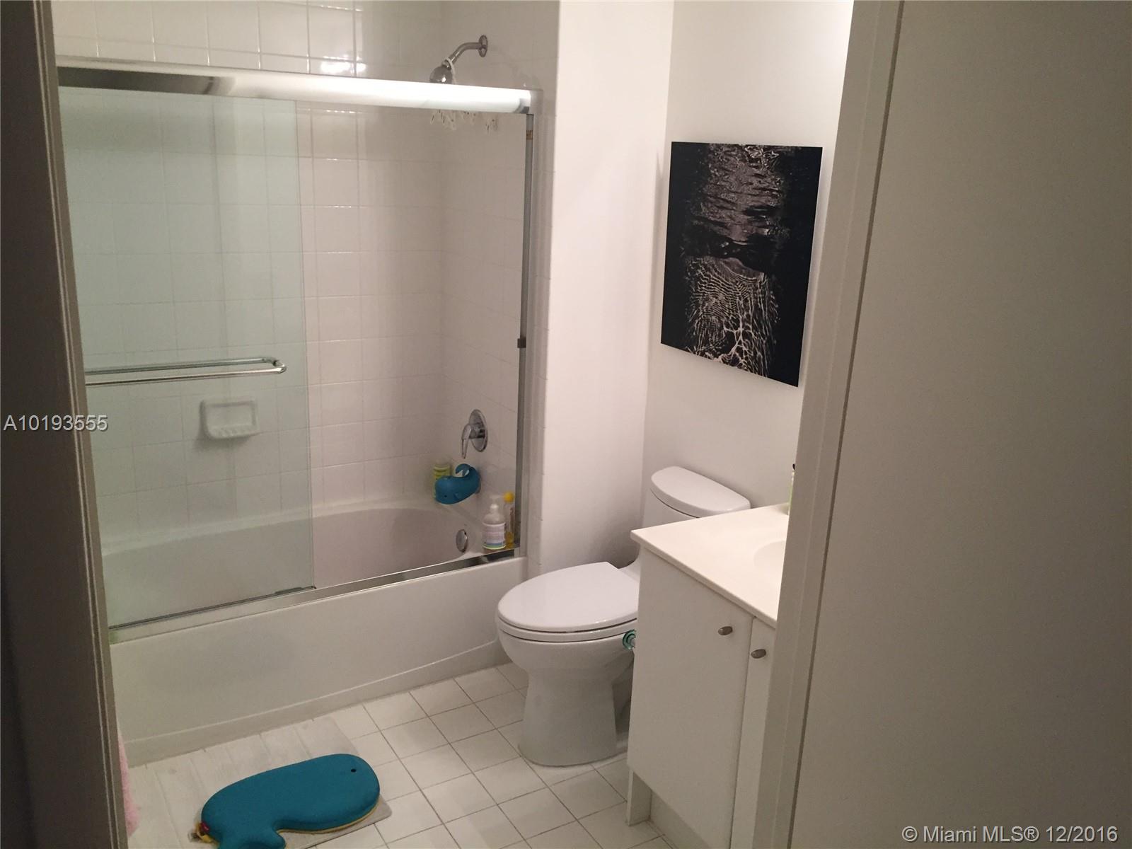 The Metropolitan Condo - Residential Lease