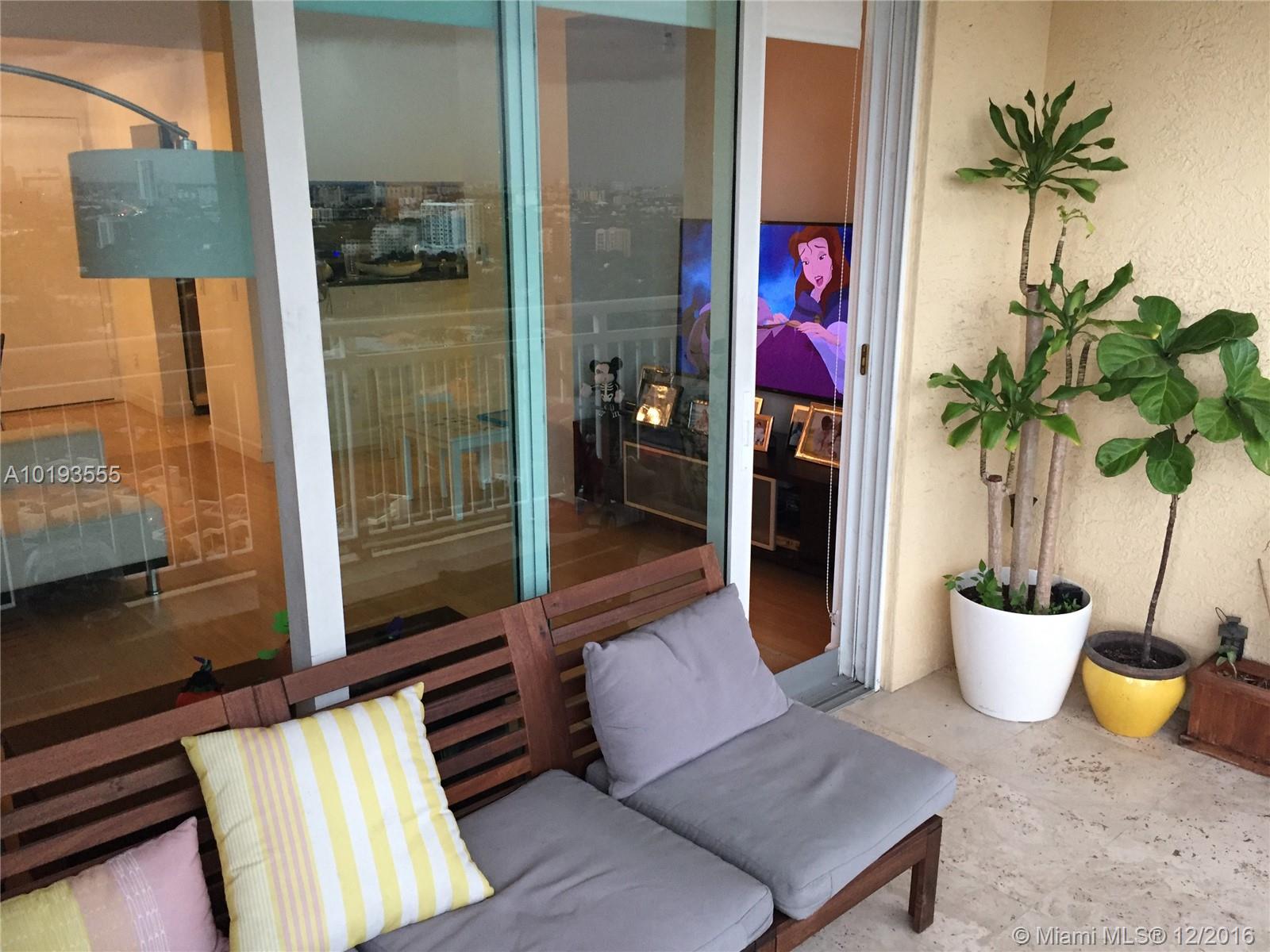 The Metropolitan Condo - Residential Lease