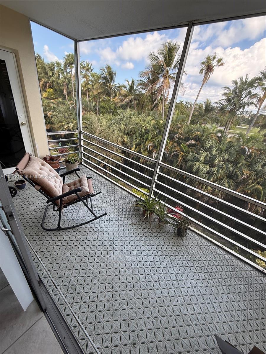 FAIRWAYS NORTH CO-OP - Residential