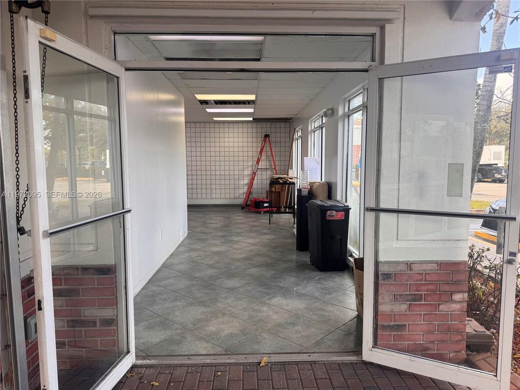 Photo of 4349 S Flamingo Rd, Davie, FL 33330 (MLS # A11973095)