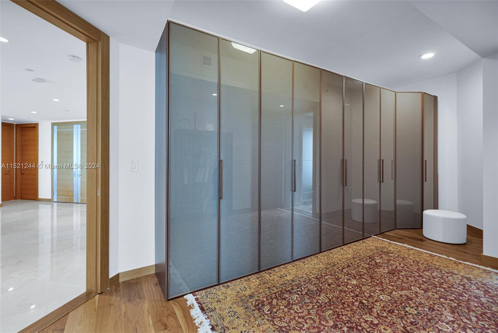 TURNBERRY OCEAN COLONY - Residential