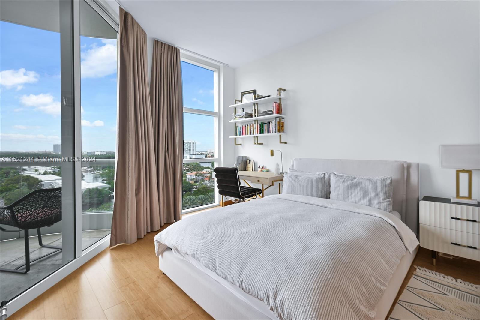 TURNBERRY OCEAN COLONY - Residential