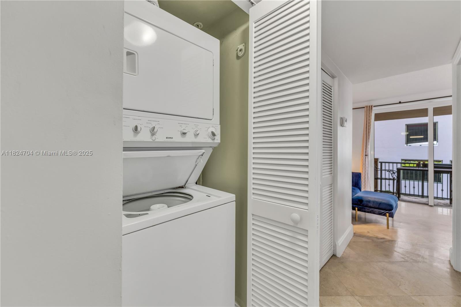 THE MUTINY CONDO - Residential