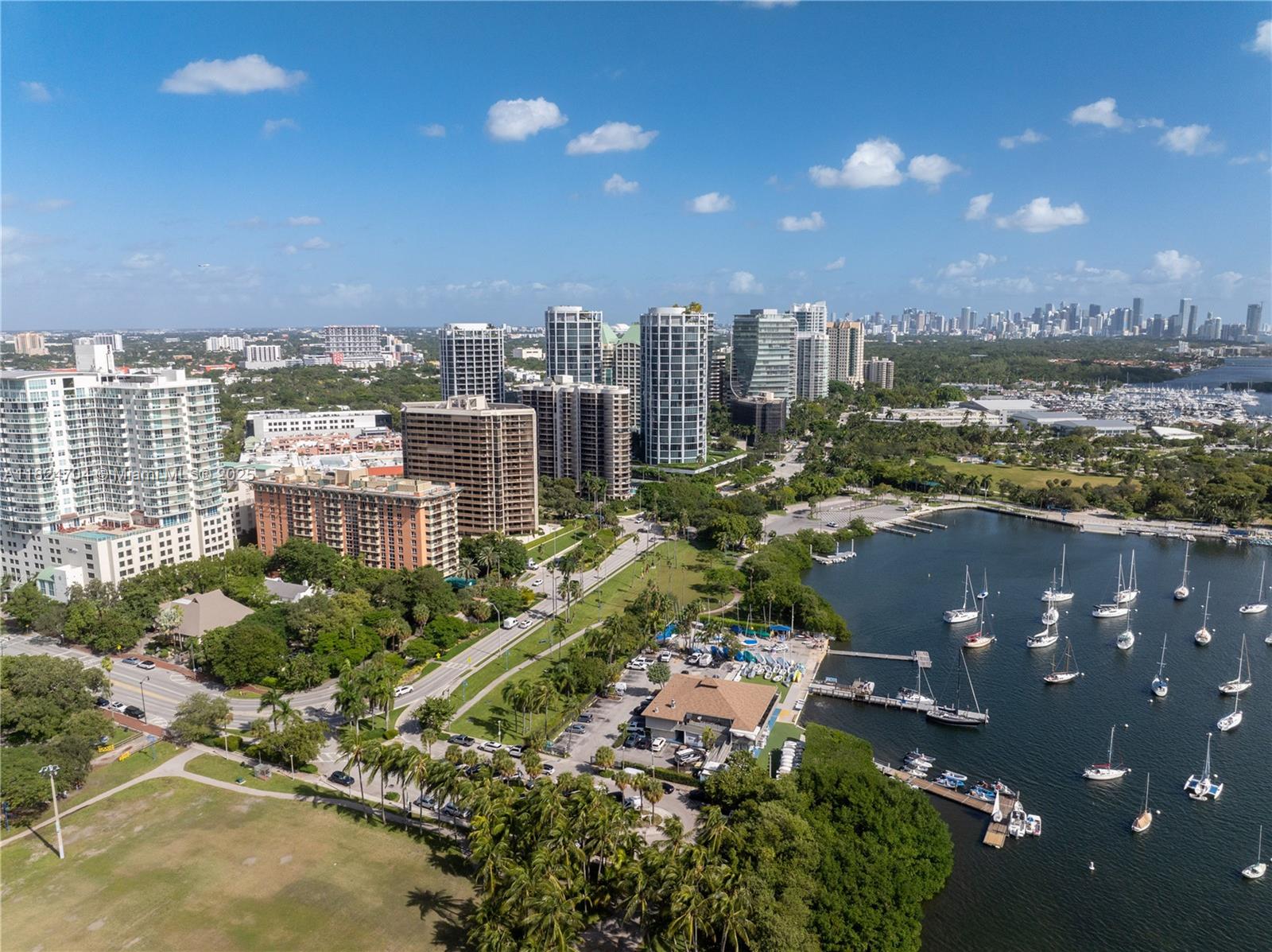 Welcome to the Iconic Mutiny, Located in the most desirable area of Miami, this particular unit offers one bedroom, one full bathroom, washer and dryer inside the unit, completely furnished and ready for you to move in. ideal for airbnb investors, come and tour this cozy jem today.