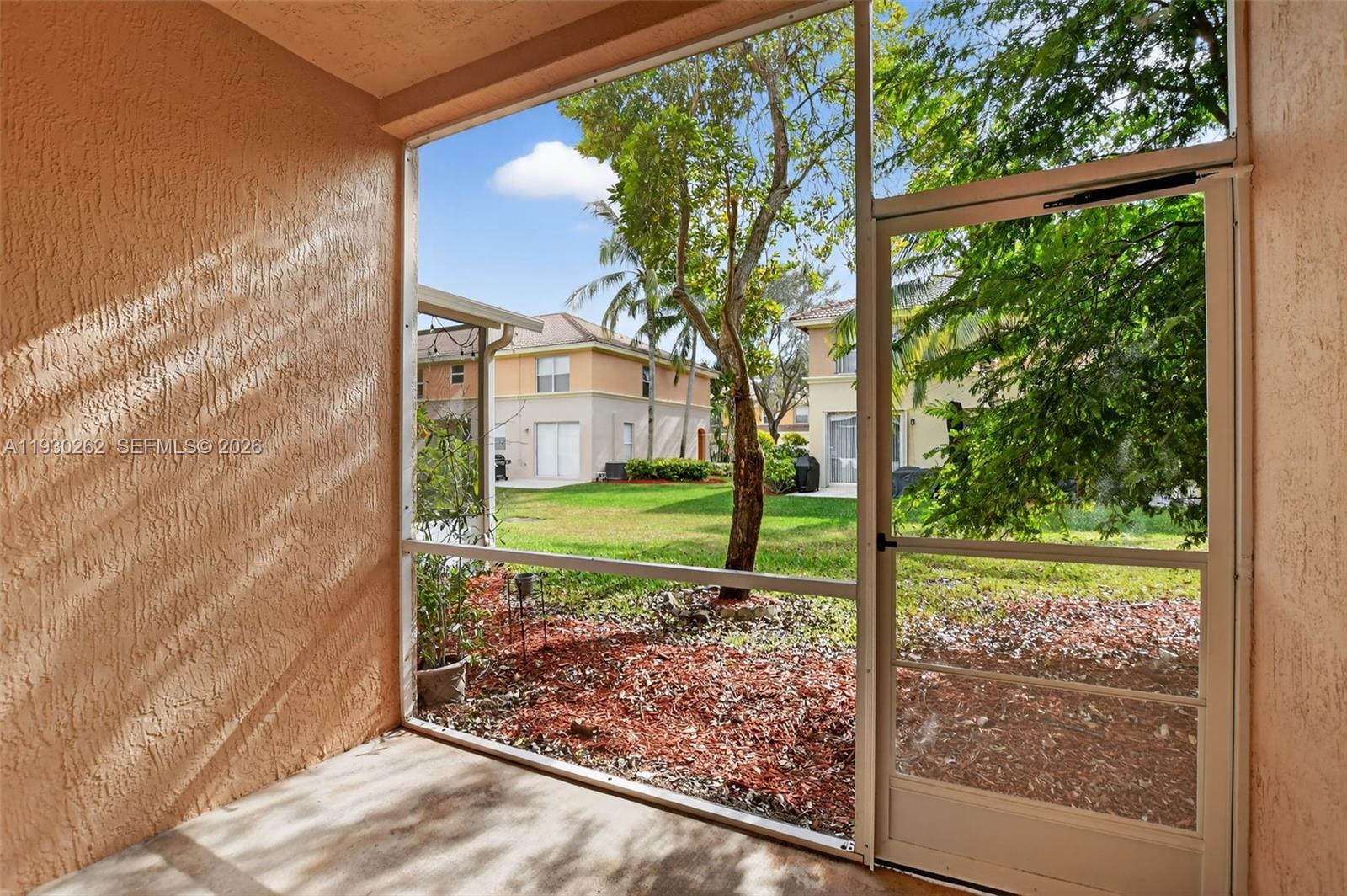 SEMINOLE ESTATES & TOWNHO - Residential