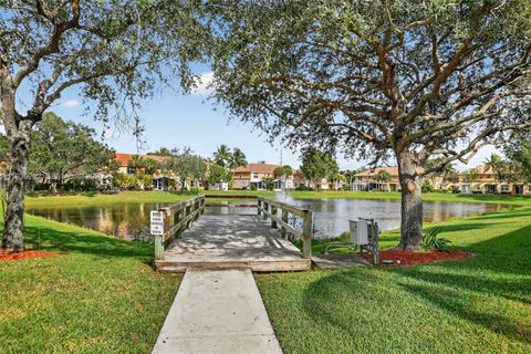 445 Rainbow Springs Ter Royal Palm Beach FL 33411