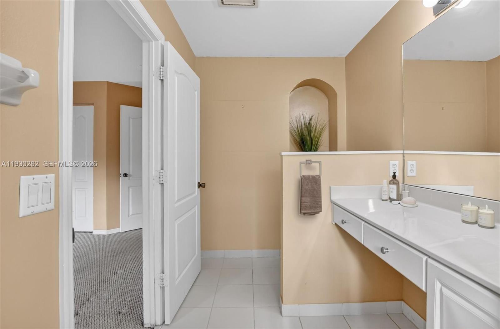 SEMINOLE ESTATES & TOWNHO - Residential