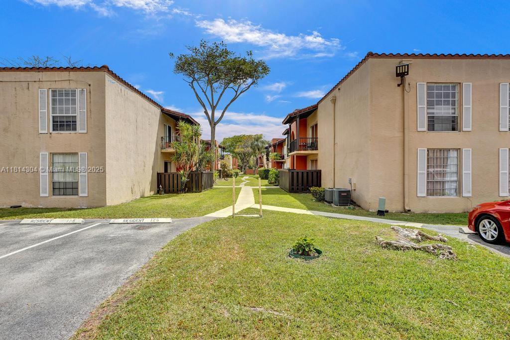 10804 N SW 88th St P14