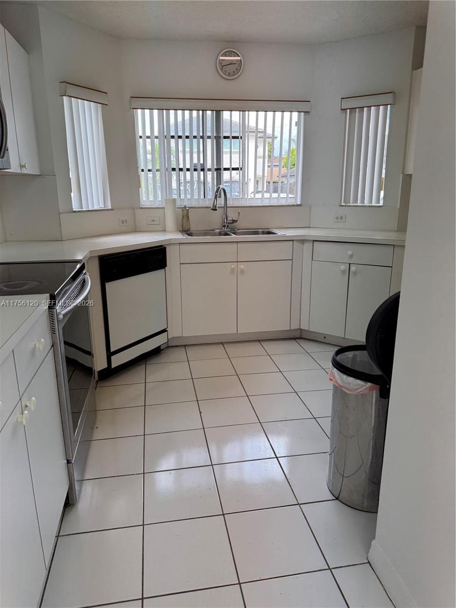 LAGUNA PONDS SEC 2 - Residential