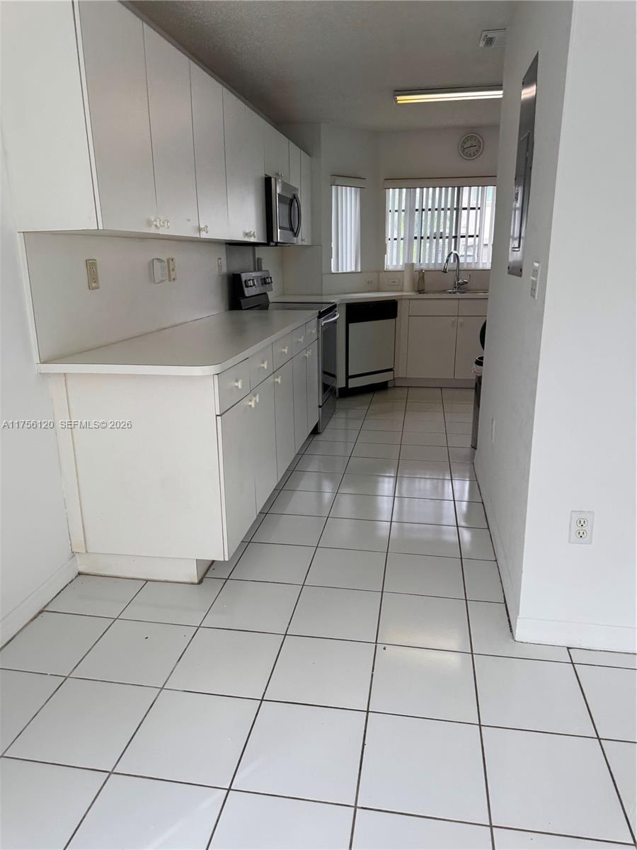 LAGUNA PONDS SEC 2 - Residential