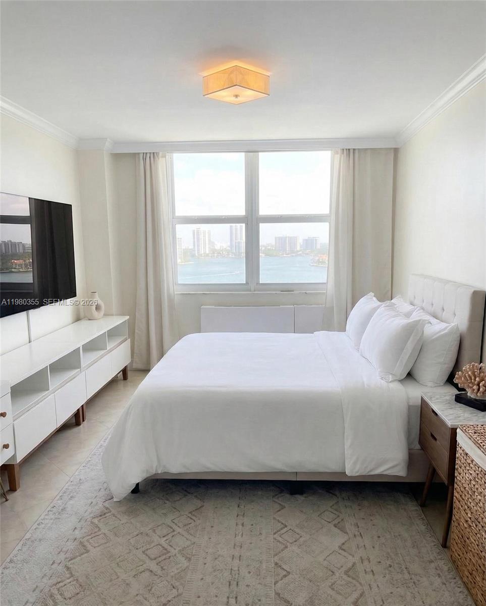 WINSTON TOWERS 200 - Residential