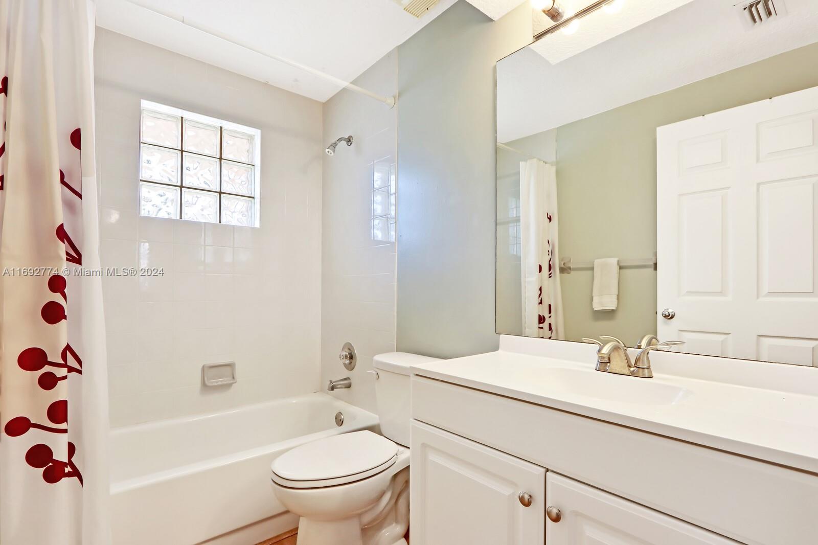 MUIRFIELD CONDO - Residential Lease
