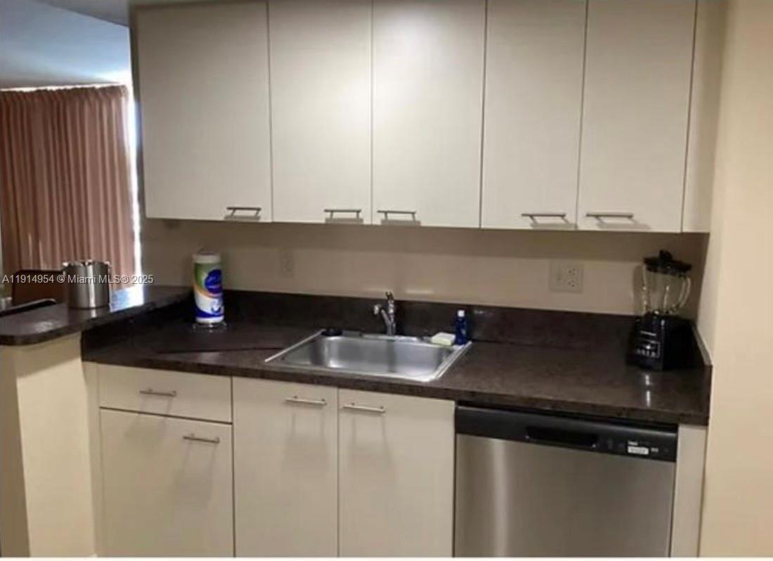 VACATION VILLAGE AT BONAV - Residential Lease