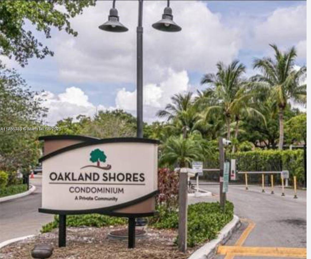 3125 Oakland Shores Dr. Unit B-112 B-112