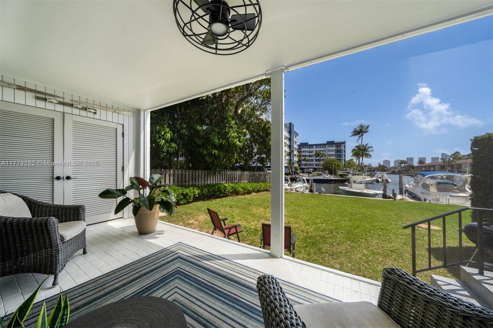 DRIFTWOOD COVE TOWNHOUSES - Residential